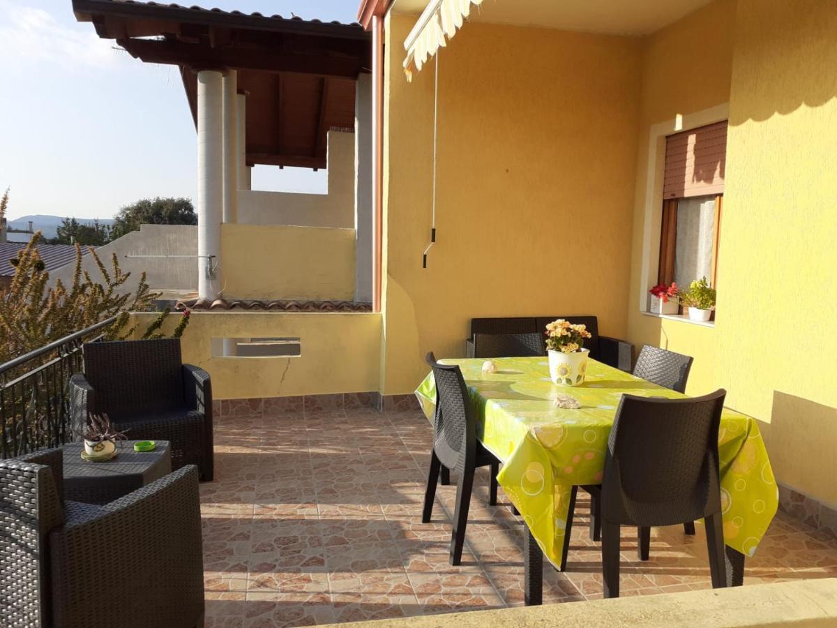 B&B Anna Piscinas Kültér fotó